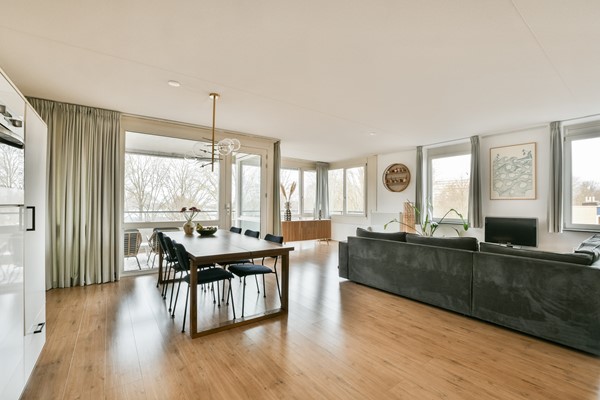 Medium property photo - Johan Hofmanstraat 321, 1069 KD Amsterdam